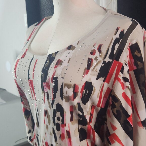 JM Collection Abstract Top - Picture 3 of 8